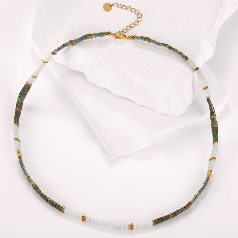 Luna - Collar de piedras 