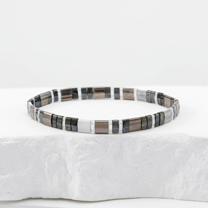 Parure Clio - bracelet en perles Miyuki porté au poignet