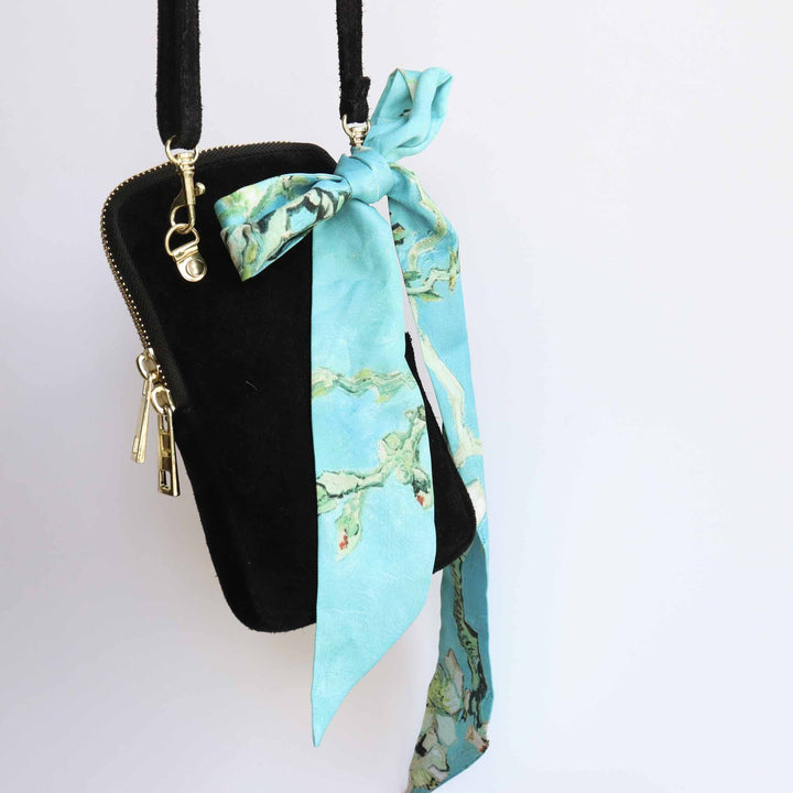 Lia - Pulseira de seda